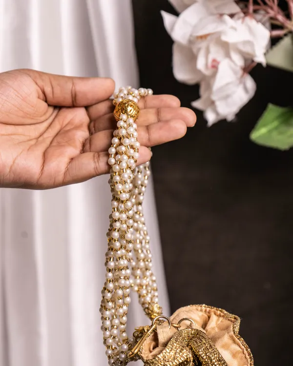 Pearl_Crown_Lotus_Potli